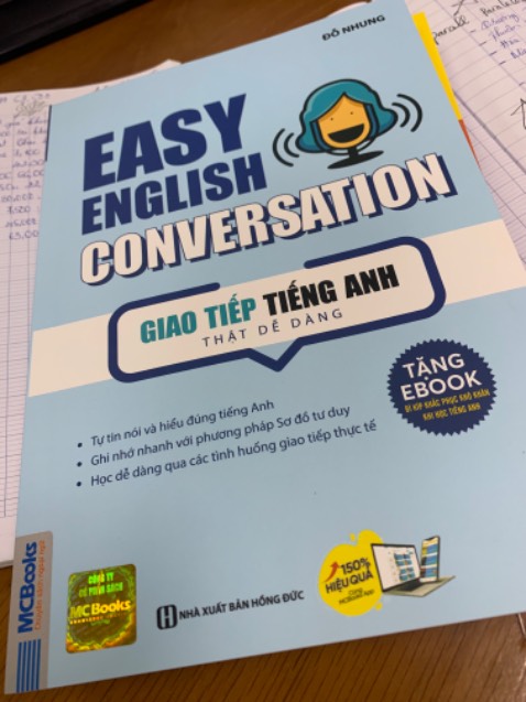 Rất phù hợp với trình độ căn bản và cho mới học tiếng anh, dễ học, sách in màu rất đẹp, nên mua nhé cả nhà.