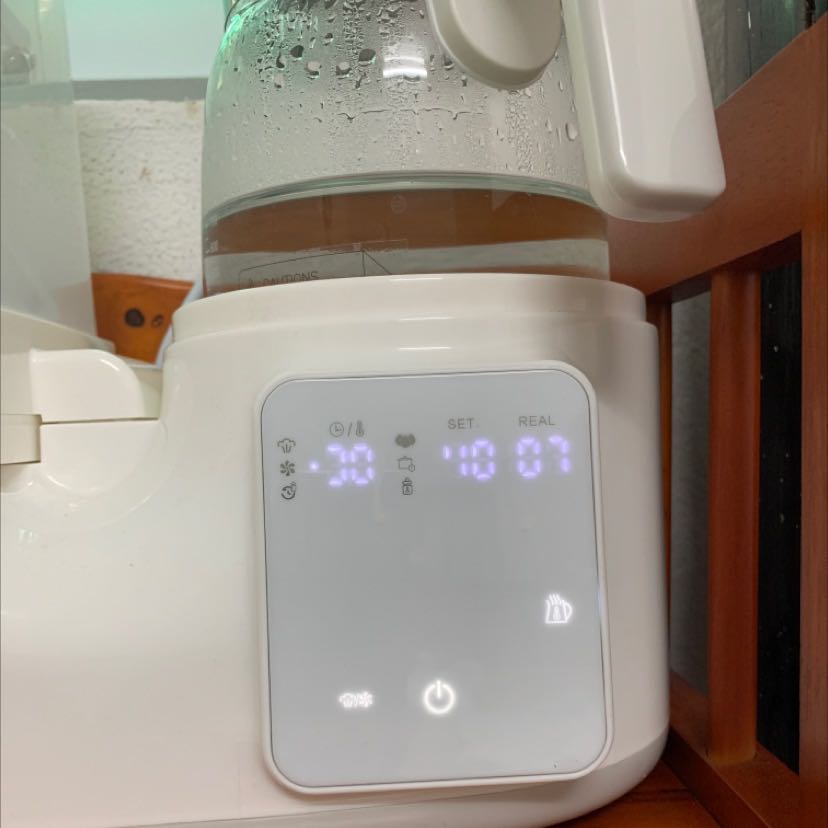 Sử dụng tới ngày 20 thì bị lỗi màn hình,mất hết 1 hàng ngang,nhìn ko biết là may mấy độ