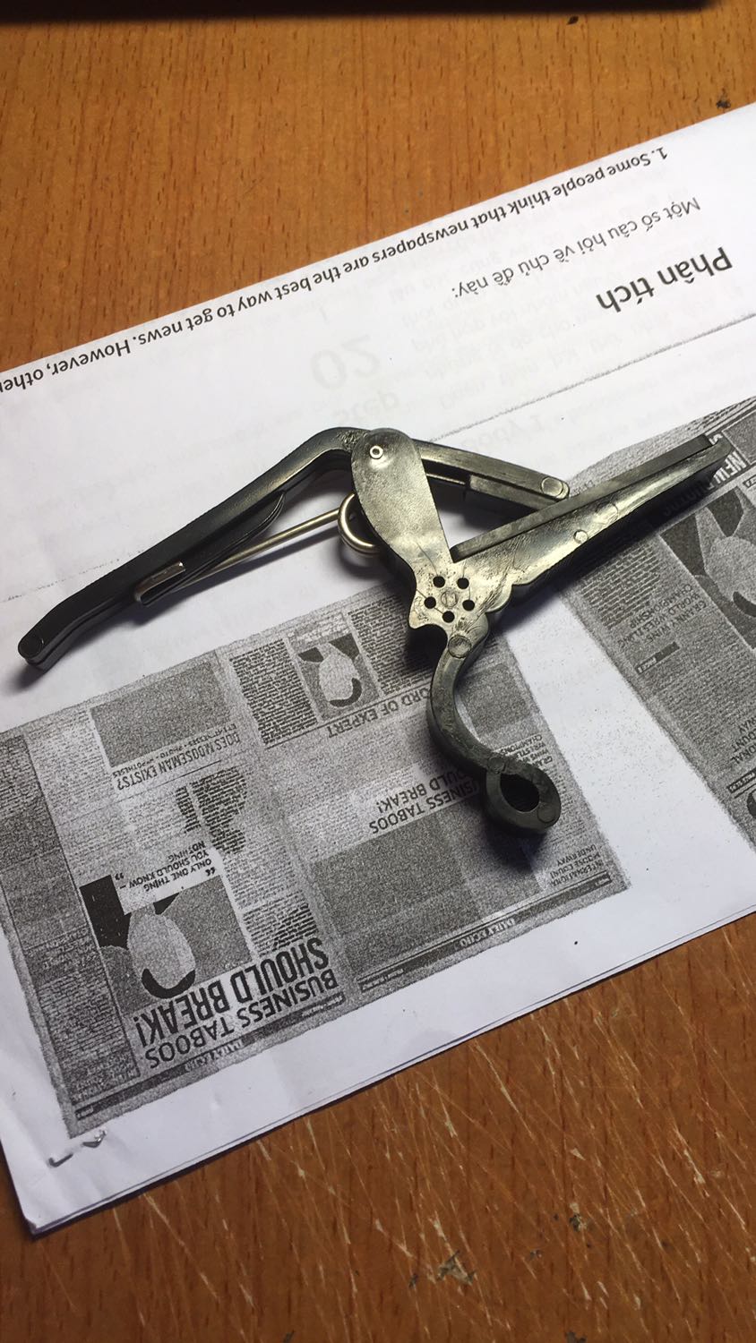 Sản phẩm thật k đc như ý, tên là kẹp guitar nhưng cứ bị rè, hình như đây là kẹp ukulele, k được ưng chất lượng lần này cho lắm, lại còn k đc đẹp như trong hình