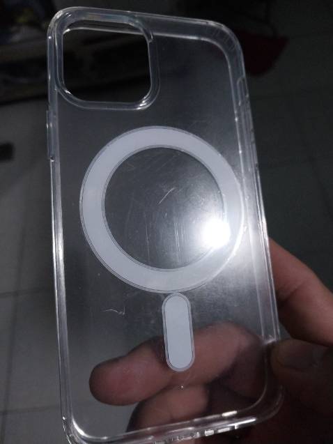 Shop giao hàng cũ , trầy xước. Chắc có thể lần cuối mua op trên  tiki