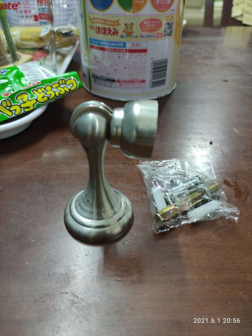 Hàng nhận không giống hình, nên về nhà lắp không được.