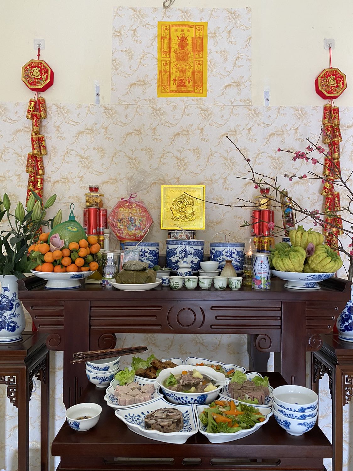 Sp dày dặn, hoa văn sắc nét...