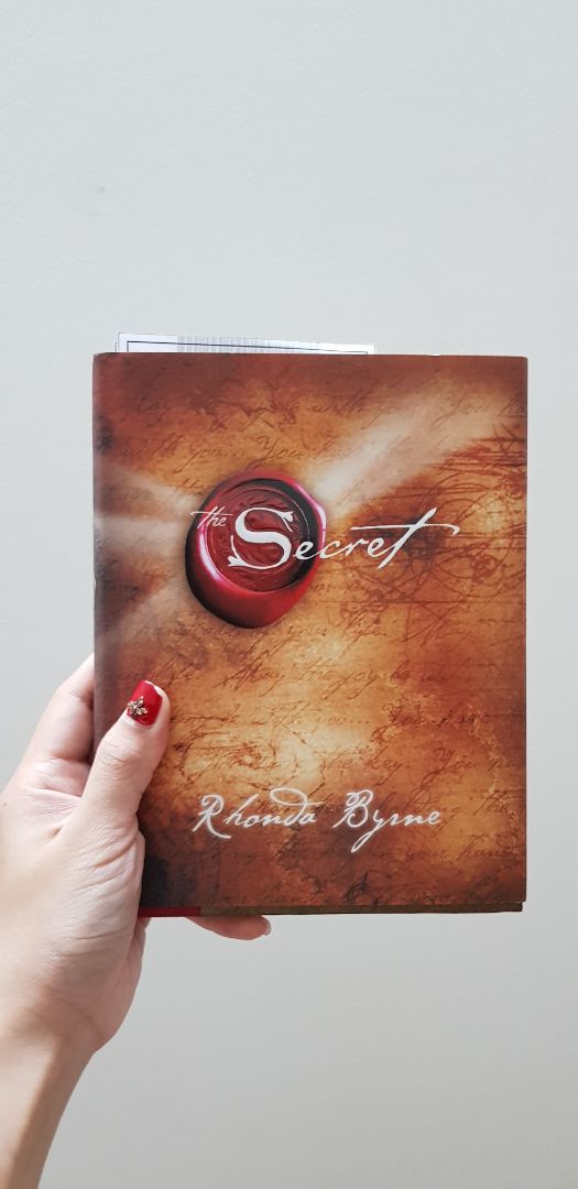 Sản phẩm giấy đẹp cầm đã tay.