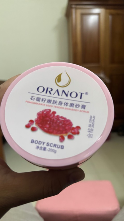 Sản phẩm hiệu quả, ngày xưa lúc còn bạn gái hay mua cho mình, giờ phải tự mua. Nhận được hàng nhanh, lại được tặng kèm phần quà. Cảm ơn shop