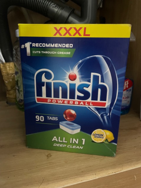 Giao hàng hết hạn. Viên rửa đã bị chảy nước