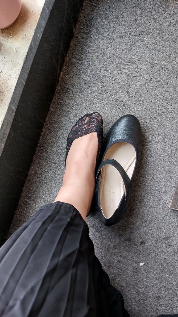 Giày mềm, nhìn rất gọn chân. Giá sau khi áp mã giảm cũng rất hợp lý