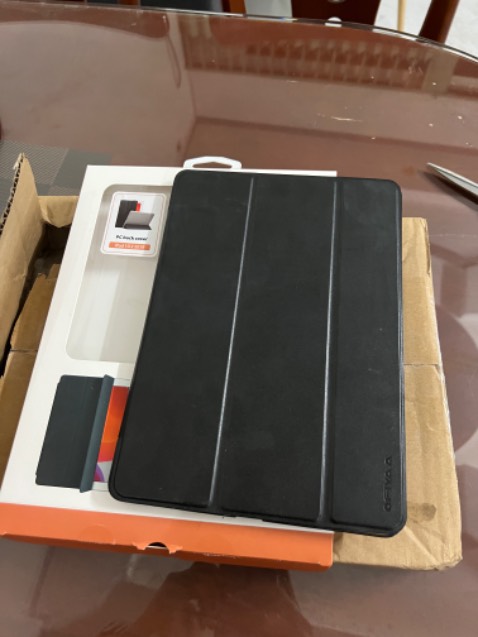 Do đi công tác nên nhờ hàng xóm nhận hàng giúp, hàng không giống miêu tả, yêu cầu đổi trả