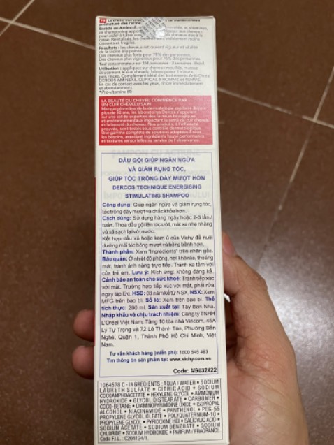 Dầu gội làm sạch thông thoáng da đầu, tóc không bị khô và da đầu ko nhanh bết dầu như loại khác. Kích thích mọc tóc thì cần dùng dài lâu. Shop phục vụ rất tốt, hàng bao bì đep không móp méo và tem nhãn mới coong không bị rách không có dấu hiệu chắp vá. Cám ơn shop nhiều