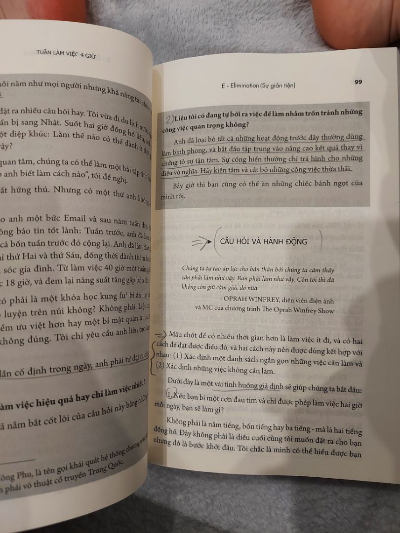 Nội dung sách do một triệu phú kể lại về lối sống, cách làm việc, cách bắt đầu kinh doanh, điều hành công việc kinh doanh làm sao tốn ít thời gian nhất, dành nhiều thời gian đi hưởng thụ nhất
Có vẻ là áp dụng cho chủ DN nhỏ nhưng cũng có những tư duy về làm việc theo nguyên lý 80/20 có thể áp dụng. Câu chuyện chia sẻ của tác giả cũng có nhiều điều thú vị
Giao hàng tikinow2h nhanh nhưng không bọc. may là ko bị móp méo góc sách