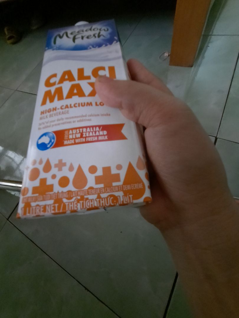 giao hàng nhanh, chất lượng tốt, giá cả phải chăng, khối lượng 1l tính ra lợi hơn so với hộp nhỏ 200ml nhưng nếu uống ít thì phải bỏ tủ lạnh, mình mới mua lần đầu cho bé phát triển chiều cao, nếu hiệu quả sẽ tiếp tục ủng hộ