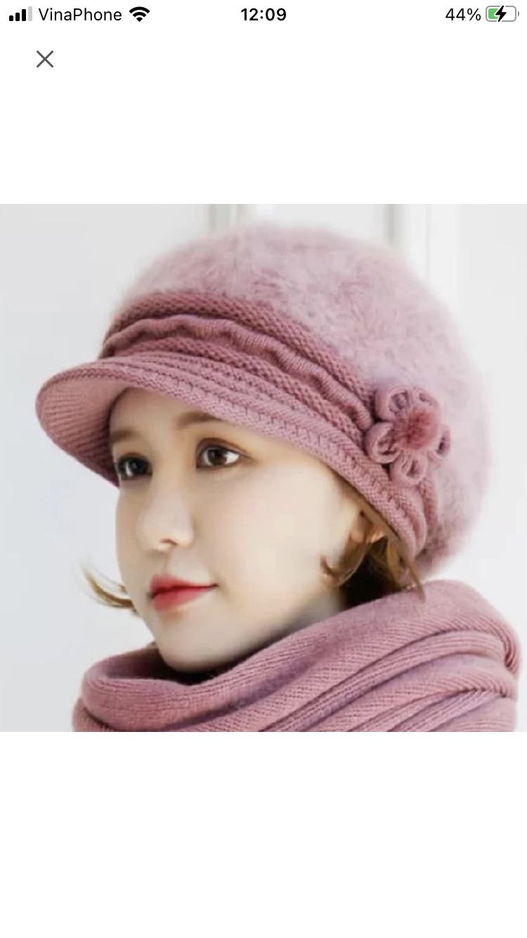 Không giống mô tả lắm, hình quảng cáo nơ khác nhận nơ khác, nón chưa đội mà lông tụng nhiều, màu sác cũng không đẹp như hình