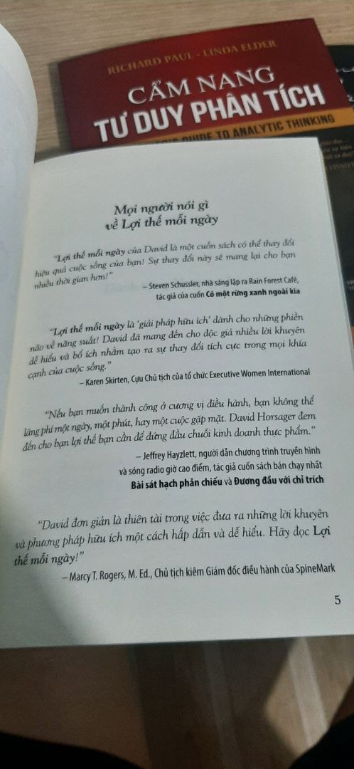 Sách đọc thêm thì được sẽ cho một ích kinh nghiệm. Dành cho bn nào nhiều thời gian nhàn hạ