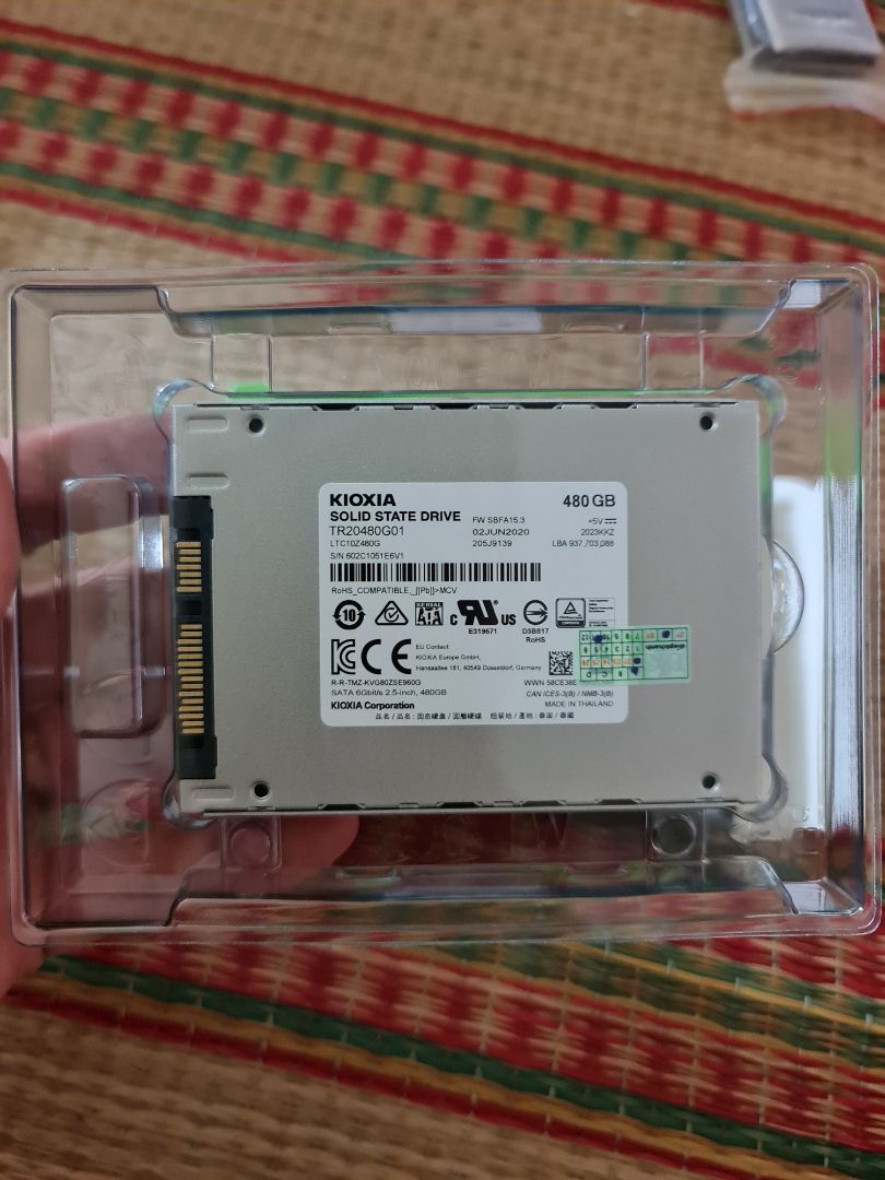 Sản phẩm đúng như mô tả, mình mua của nhà bán hàng Tiki Trading nên rất an tâm. Giao hàng nhanh chóng, mình ở tỉnh đặt hôm 12/11 mà sáng 13/11 đã giao rồi. Bảo hành 3 năm, chưa lắp vào máy nên chưa đánh giá được phần kỹ thuật như thế nào, hi vọng không cơ vấn đề gì. Sản phẩm đúng như mô tả, mình mua của nhà bán hàng Tiki Trading nên rất an tâm. Giao hàng nhanh chóng, mình ở tỉnh đặt hôm 12/11 mà sáng 13/11 đã giao rồi. Bảo hành 3 năm, chưa lắp vào máy nên chưa đánh giá được phần kỹ thuật như thế nào, hi vọng không cơ vấn đề gì.