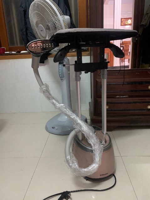 Sản phẩm đúng mô tả, đóng gói cẩn thận. Rất dễ lắp đặt, hơi nóng lên rất nhanh, mạnh và đều ,Shop giao hàng siêu nhanh, chỉ mất 1 ngày là nhận được hàng. Đối với cây là nước như vậy rất đáng đồng tiền bát gạo. Sẽ tiếp tục ủng hộ shop vào lần tới