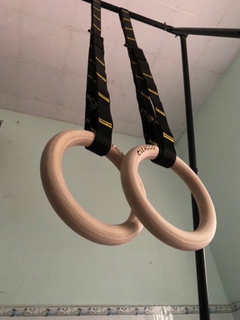 Giao hàng nhanh, hàng đóng gói kỹ, móc kết nối có vít lục giác để cố định rất chắc chắn, dây có số đo sẵn nên rất tiện lợi khi điều chỉnh. Tổng thể nhìn đẹp và chắc nhe mọi người.