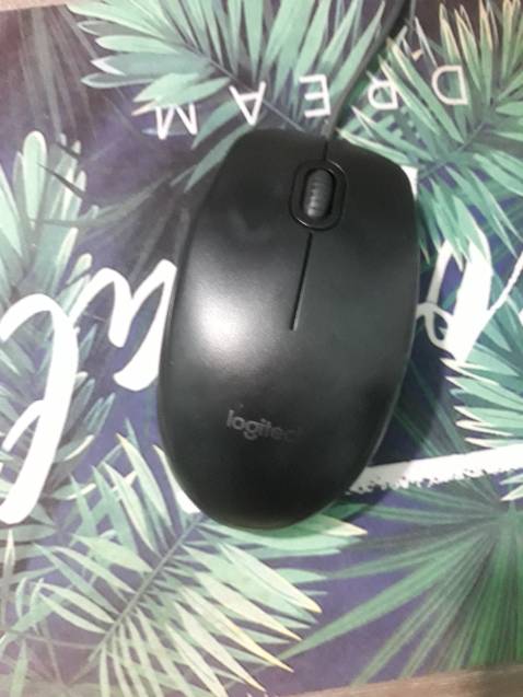 Mượt mà, nút bấm êm, kết nối ổn định, rất chất lượng.
Mình đã mua hai con.