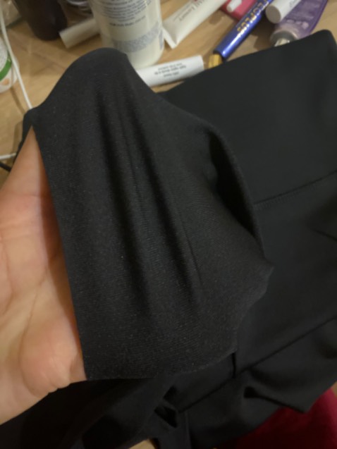 Co dãn rất tốt mỏng mịn, cạp cao đẹp Co dãn rất tốt mỏng mịn, cạp cao đẹp