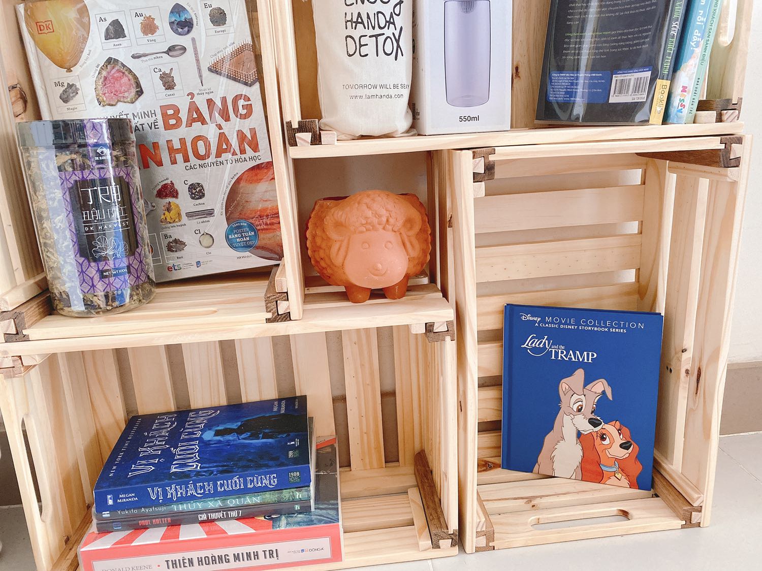 sách nhỏ gọn, bìa cứng, nội dung thì khỏi bàn ròi, từ hồi nhỏ đã rất thích phim hoạt hình này.