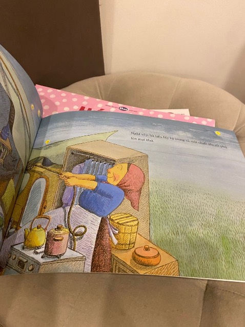 Đóng gói kỹ nha shop này rất dễ mua tư vấn nhiệt tình.sách đúng mẫu nha sách hay k có j chê