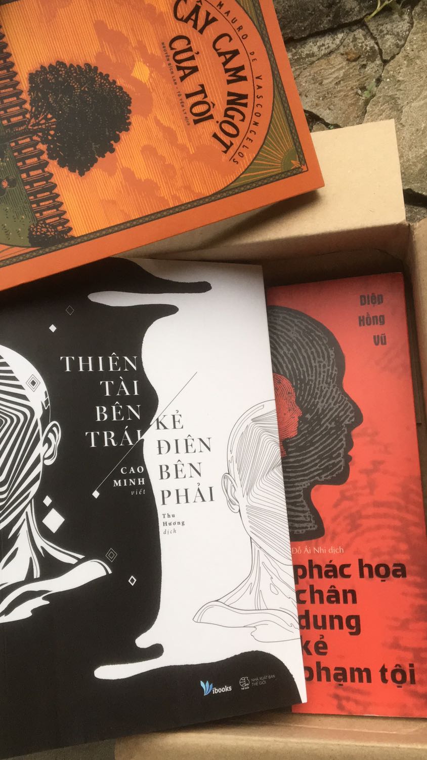 Sách hay lắm nha, bổ sung thêm cho mình kiến thức về Tâm lý học tội phạm và kinh nghiệm phá án, phác hoạ chân dung tội phạm. Bạn nào mê về mảng này thì nên mua quyển này nha, đọc cuốn lắm luôn đó. Ngoài ra còn kể ra mặt tối - nguyên nhân hình thành nên tâm lý của tội phạm, lí do ngoại cảnh thúc ép mạnh mẽ đến tội phạm làm họ có suy nghĩ lệch lạc,... nên mới dẫn đến phạm tội.