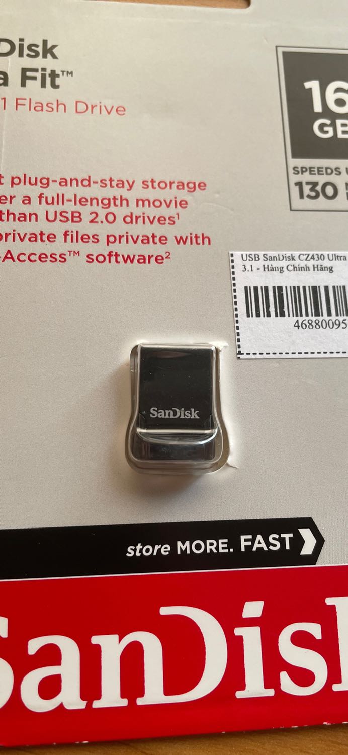 Hàng chính hãng, có tem fpt. Tốc độ đọc ghi nhanh, nhỏ gọn thích hợp dùng trên xe oto hoặc lưu trữ trong giỏ. Hàng chính hãng, có tem fpt. Tốc độ đọc ghi nhanh, nhỏ gọn thích hợp dùng trên xe oto hoặc lưu trữ trong giỏ.