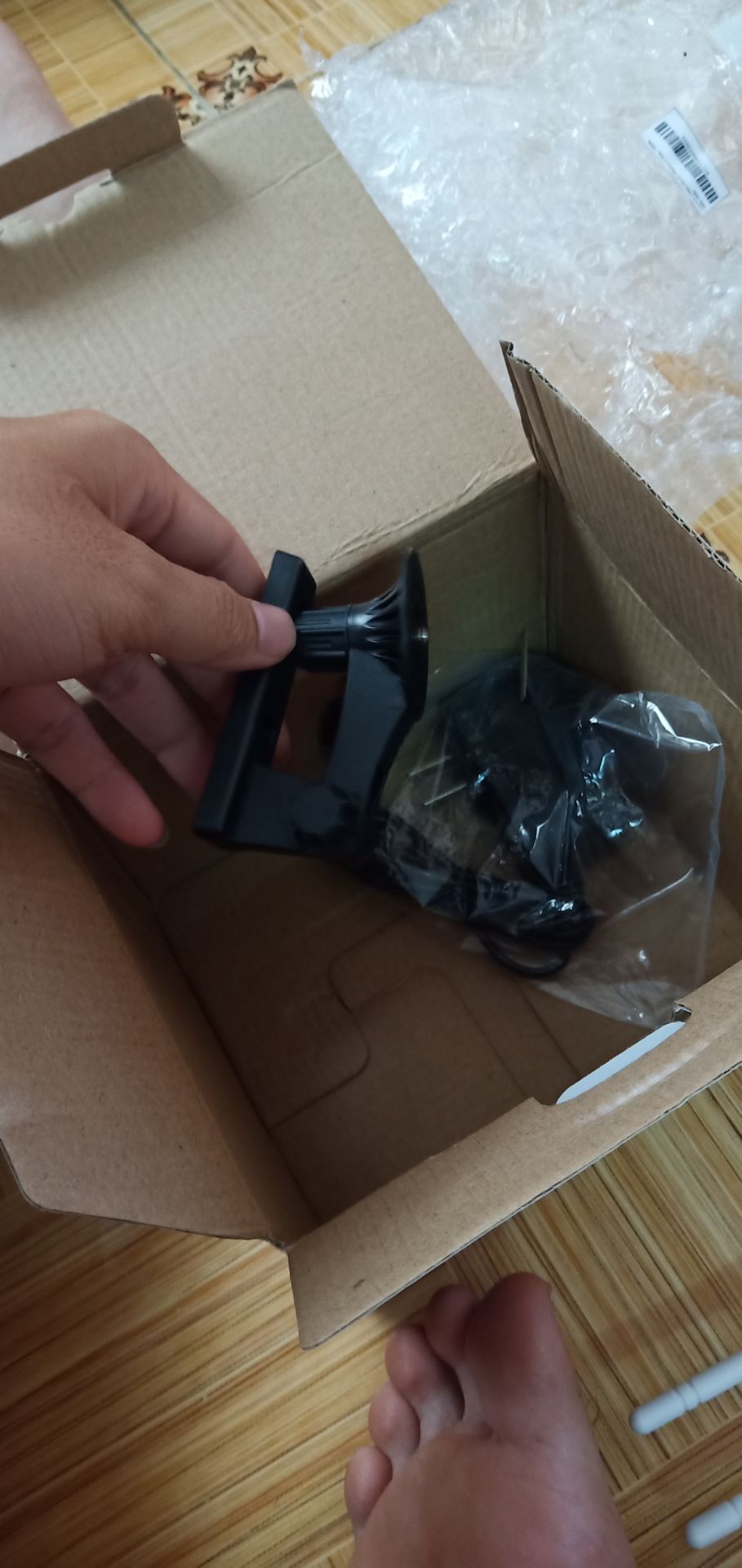 Tạm ổn. SP nên mua ít thì được,mua từ 2 cái là sẽ khác mẫu.