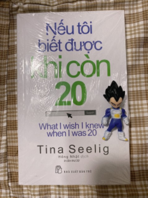 Mình mua và đọc từ lâu rồi. Nay mua tặng. Sách được bọc nilong kỹ. Sách này nội dung ổn, đặc biệt dành cho các bạn từ 18-25 tuổi đang có nhiều băn khoăn, trăn trở không biết nên làm gì. Tiki giao hàng nhanh. Anh shipper lịch sự.