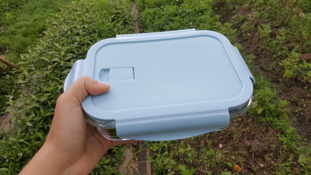 RẤT TUYỆT VỜI VÀ HÀI LÒNG 100%

Mình rất sợ order hàng thủy tinh. Vì mua online dễ bị *** mua phải hàng dỏm. Nhưng vừa nhận được hàng cảm thấy rất vui. Hàng rất đẹp, thủy tinh trong suốt, cầm rất chắc tay, đẹp từ hộp thủy tinh đến cả nắp cũng đẹp. đóng gói RẤT KỸ LƯỠNG!!! Rất có tâm!! Cảm ơn shop đã kinh doanh rất uy tín và rất có tâm như vậy!! lại có quà nho nhỏ và lời nhắn nữa. Từ nay sẽ ủng hộ shop lâu dài. anh chị em nào phân vân thì cứ mua mạnh dạn nhé. mình đã nhận được hộp rất đẹp và rất tốt, nên phải vào viết đánh giá khen shop liền. Ủng hôk tinh thần cho shop!  Xin cảm ơn shop!