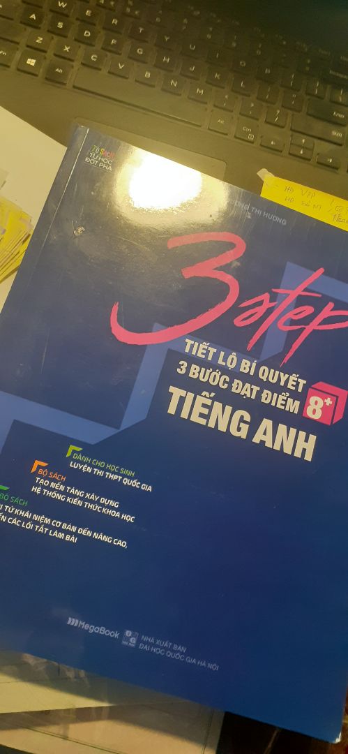 Mình kiến nghị với shop chút nhé! Sách mà mình nhận được khi unboxing thì không hề bọc và bị xước rất nhiều ạ! Ở góc bên phải cũng bị tróc mất một mảng! (ngoài bìa) Shop xem xét được không ạ? Chứ thế này mình hơi thất vọng ạ?