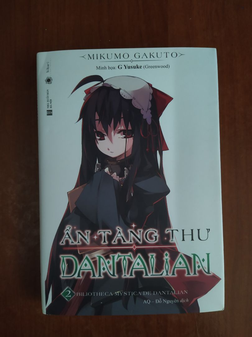 Giao hàng nhanh, sách còn nguyên seal. Dù là lỗi nhỏ nhưng gáy dưới sách bị quăn như này đây, rất mong tiki hoàn thiện hơn phần đóng gói của mk, mk mua sách ở tiki khá nhiều và thi thoảng sẽ có lỗi kiểu như này, dù nhỏ nhưng vẫn gây mất ấn tượng đó