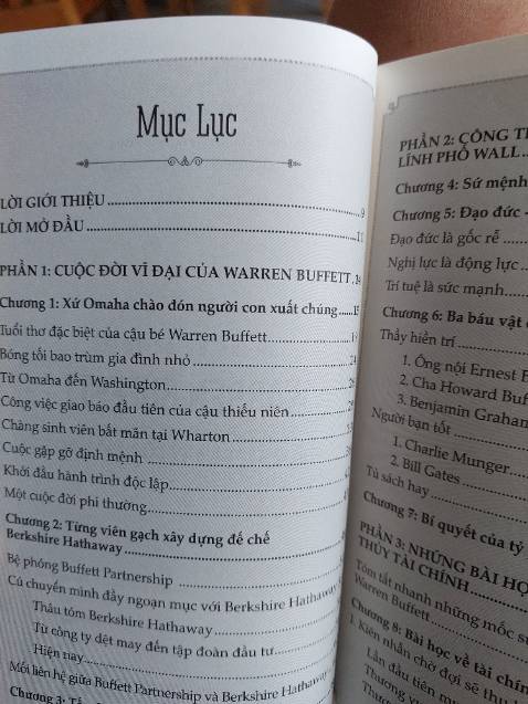 Nội dung ngắn gọn, giống như sách giáo trình, bài học từ những tỷ phú tỷ đô.