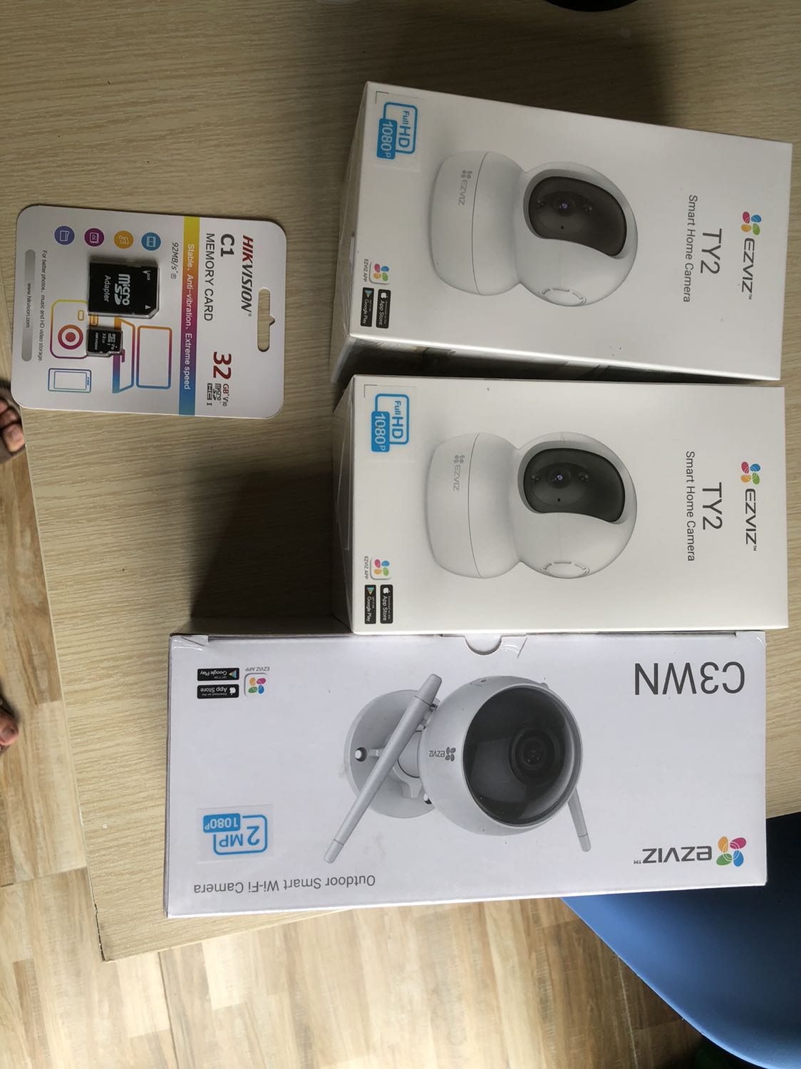 Sản phẩm đóng gói cẩn thận. Đã check cam. Hình ảnh ok. Chất lượng về thời gian để dùng lâu mới biết được. Thanks shop!!!!!!! :)))))))))