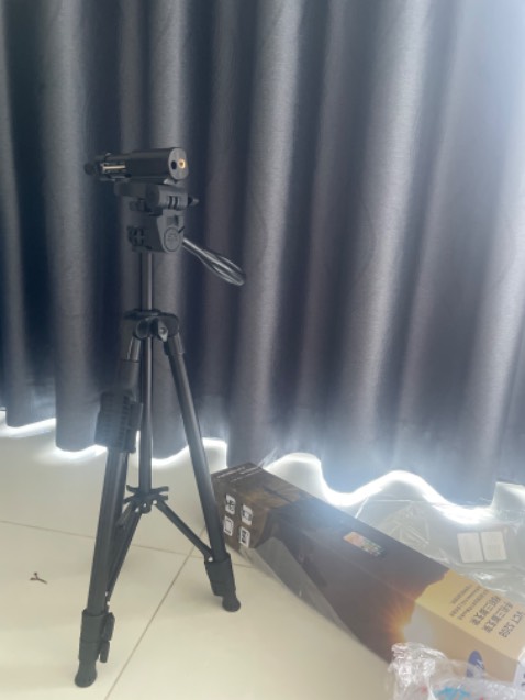 Vừa nhận được hàng, đế chắn chắn, chỉnh được chiều cao và nhiều góc. Dùng thử 1 thời gian xem sao