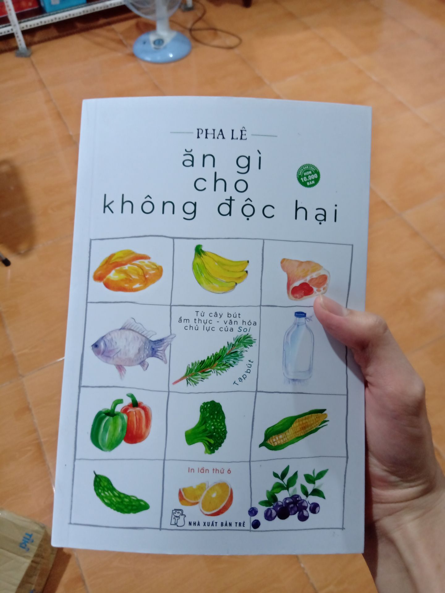 sách khi chuyển đến cho mình bị cong ngay mép, nhờ tiko giúp phần này hộ mình nhé. Chất lượng sách đẹp không bị hỏng gì trừ việc bị cong do ship. Cảm ơn shipper và tiki nhé