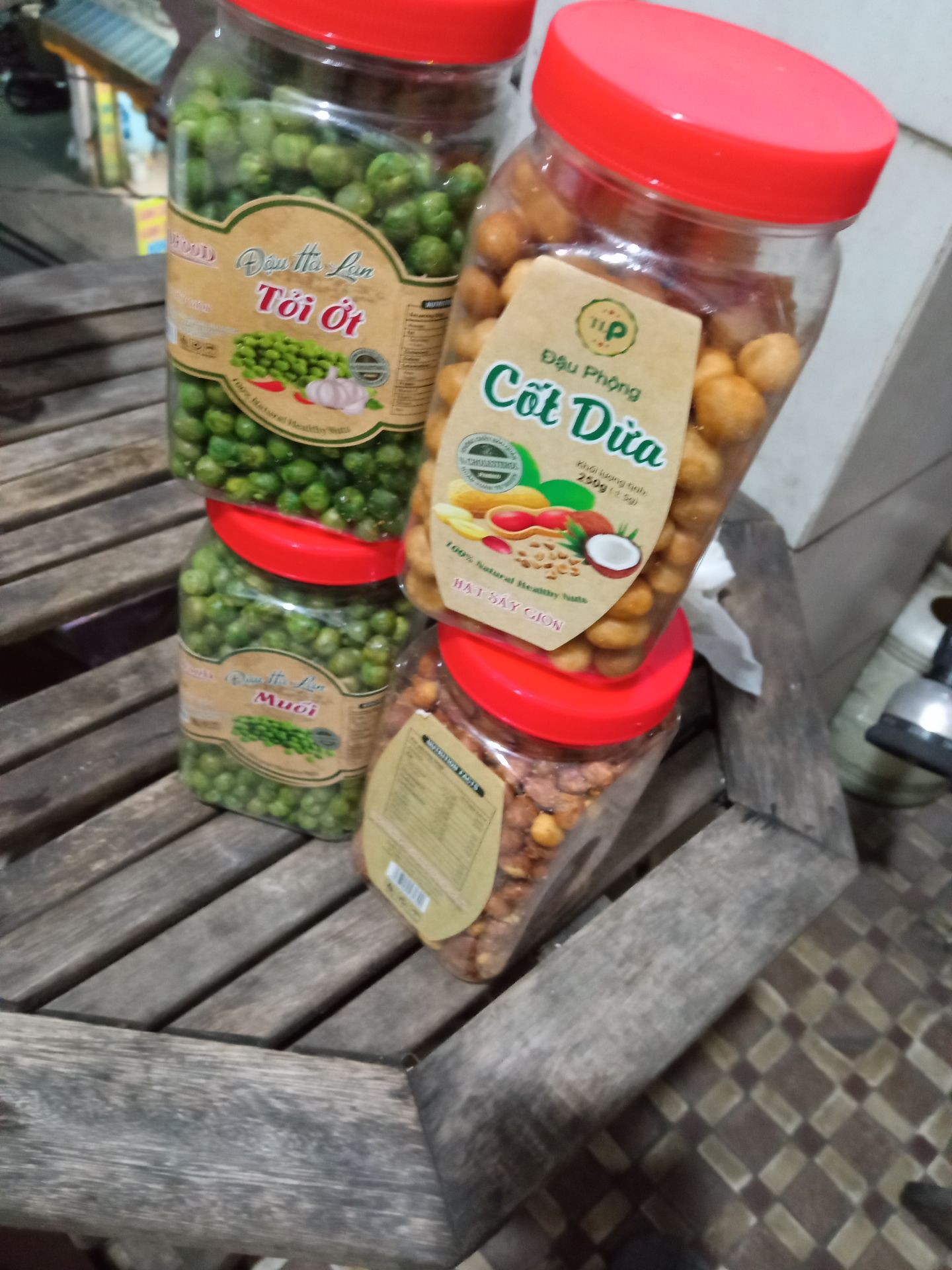 lấy đúng loại ăn ok, hộp đậu phộng tỏi ớt ko đc dòn