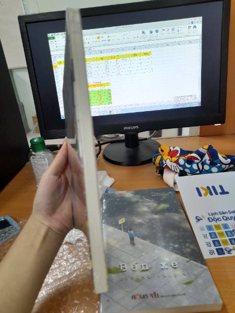 Sách đẹp giao nhanh sách còn seal nha 
Nd thì e chưa đọc nên chưa đánh giá nào đọc xong e quay lại