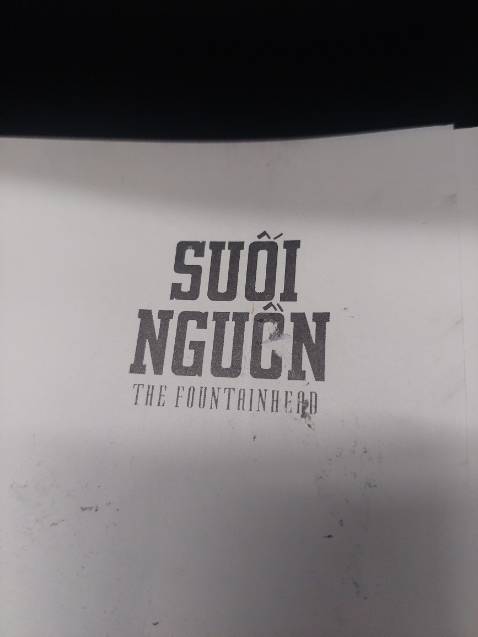 Sách bị bẩn ở trang sau bìa sách