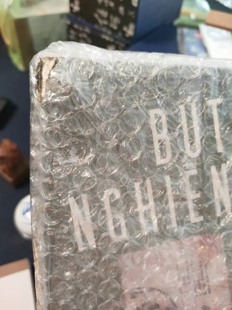 (*) Đánh giá không tính điểm
Nội dung thì khỏi phải bàn, vì đề cập đến những vấn đề mình yêu thích. Nhưng tiki giao hàng tệ quá, hư cả sách!!!