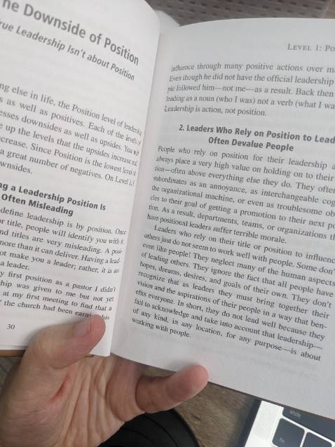 Sách nhỏ, gọn, đẹp,  giấy khá tốt, thông tin khá rõ ràng,  là một quyển sách hay và được các giáo viên giảng dạy trong chương trình học.