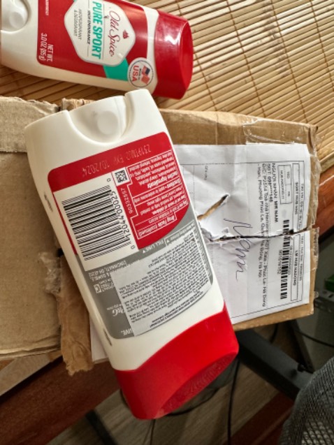 Giao không đúng sản phẩm như Oder , rất không hài lòng về shop Mỹ phẩm cosmetic