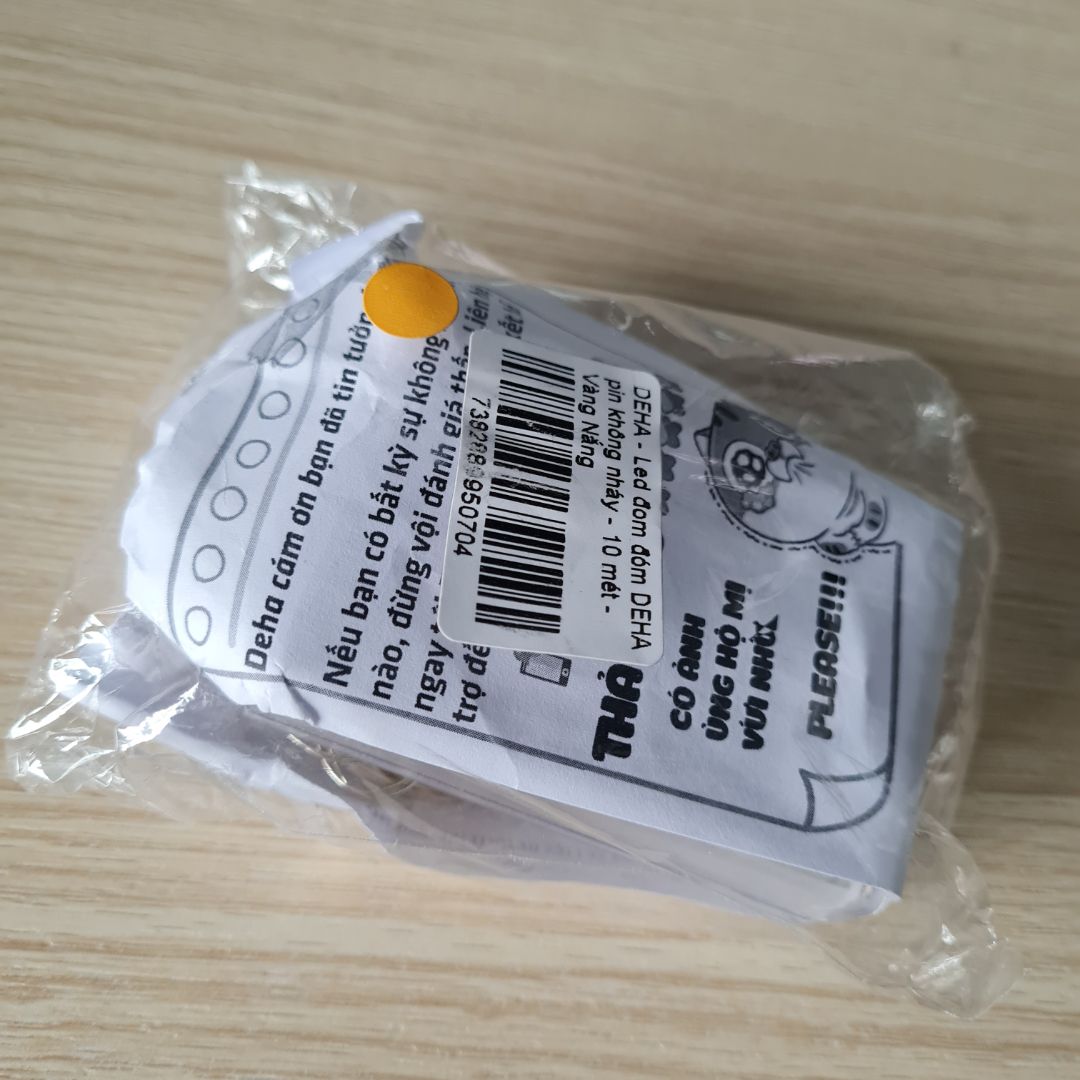 hàng giao nhanh, đèn sáng đều, đẹp, hài lòng