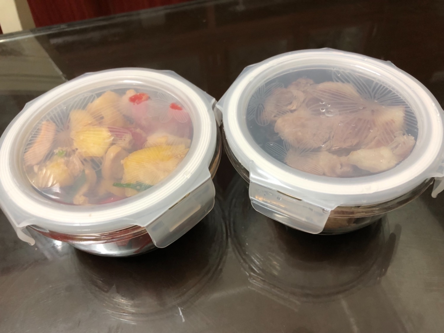 Sản phẩm đẹp, đúng qui chuẩn, mẫu mã. Tiện dụng và vệ sinh. Sẽ phù hợp hiện nếu một bộ sản phẩm có đa dạng các dung lượng hay dùng trong sinh hoạt gia đình ví dụ thêm loại 5*** mL