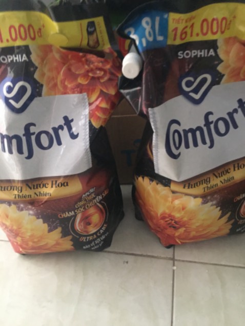 Thơm đễ chịu , giao hàng nhanh lắm nha mọi người, shop giao đủ bao gồm quà tặng .