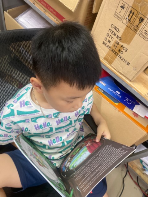 Truyện hay, sách in đẹp và đóng gói cẩn thận, bé nhà mình rất thích đọc