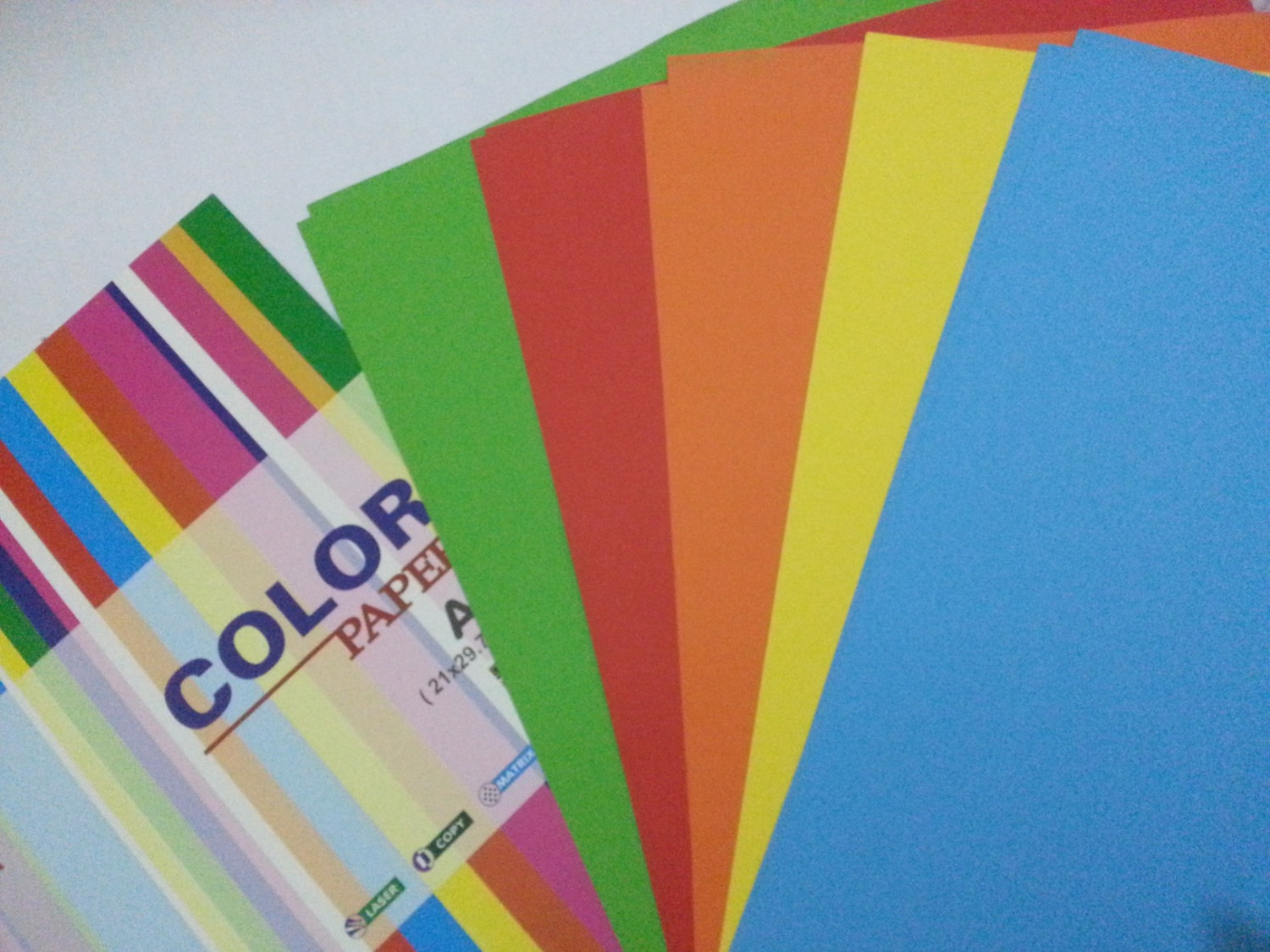 Màu sắc rất tươi sáng. 
Phù hợp cho việc in ấn, làm divider phân chia các phần tài liệu trong cùng quyển hoặc làm đồ thủ công, cắt dán, xếp origami hoặc cho trẻ em vẽ, viết để tăng cường sự hứng thú thay vì chỉ thao tác trên nền giấy trắng.
Giá lại mềm quá :)
Tuyệt!