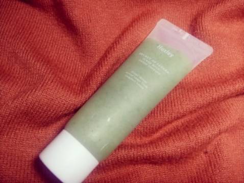 mùi rất thơm và đặc trưng các sản phẩm của huxley. sản phẩm là ttbc vật lý nên các chị e thoa trên mặt thôi. 1 tuần dùng mình dùng 2-3 lần. shop ship nhanh