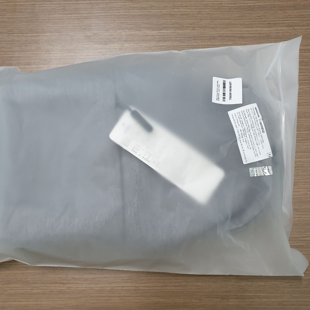 Nhận hàng trong vòng 2 tiếng sau khi đặt hàng. Hàng đóng gói kỹ càng. Mẫu mã đẹp, thời trang, tiện dụng. Rất hài lòng!