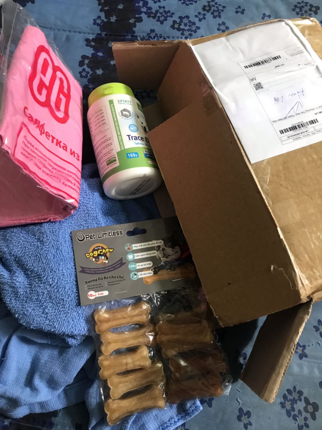 Đúng banh loại size nhỏ mình chọn . Cún nhà mình gặm quả banh dễ dàng