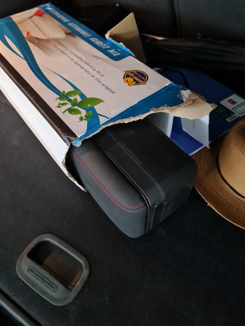 shop làm ăn bố *** ,đặt máy hút mùi xe thì gửi bệ tì tay làm gì