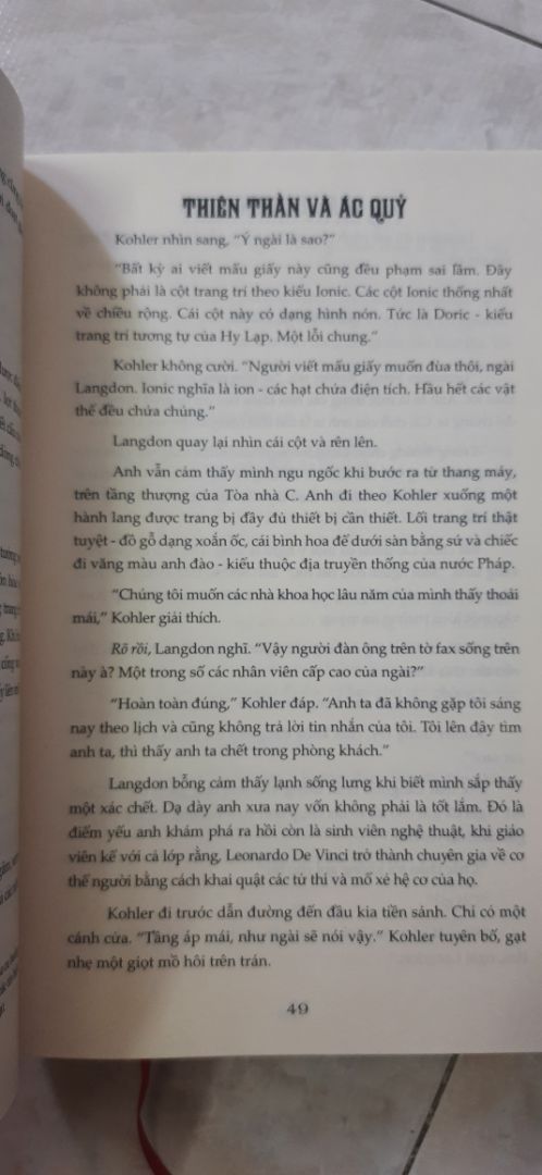 fahasa giao hàng rất nhanh và luôn đóng hàng rất cẩn thận, sách được nằm cùng với 1 lớp xốp để bảo đảm trong khâu vận chuyển
về nội dung thì đây là cuốn tiểu thuyết xuất sắc của dan brown, có lẽ chỉ sau Mật mã da vinci, tình tiết gay cấn và rất cuốn hút
khổ chữ to, rất dễ đọc, giấy vàng k lo mỏi mất
mua được với giảm sale nên rất ưng